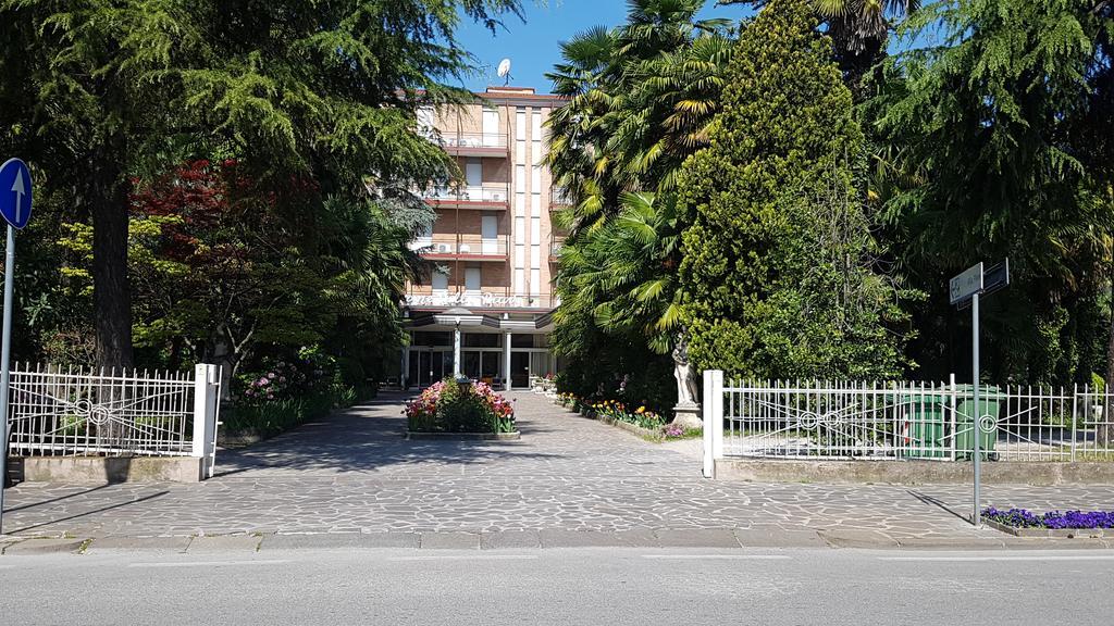 Hotel Terme Villa Piave Abano Terme Ngoại thất bức ảnh